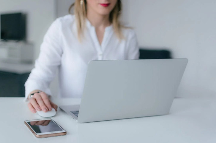 Income-Contingent Student Loans: Advantages and Disadvantages
